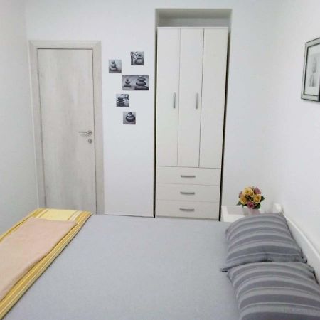 Tara Deluxe Apartment 부드바 외부 사진