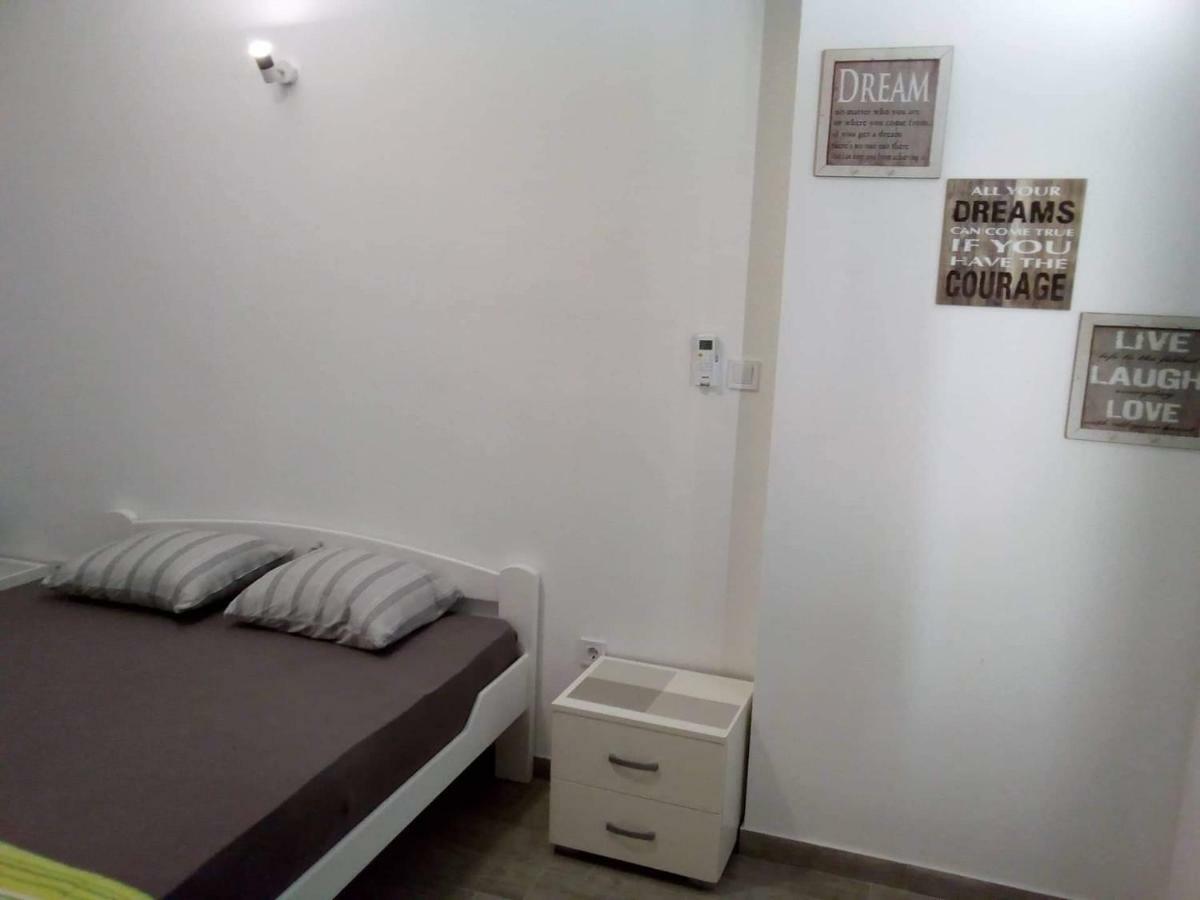 Tara Deluxe Apartment 부드바 외부 사진
