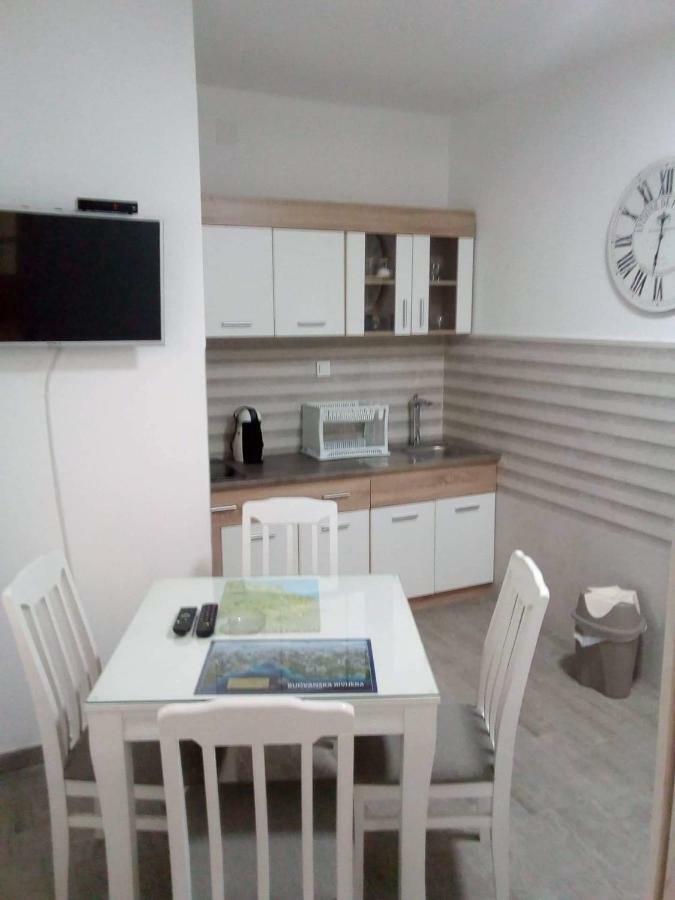 Tara Deluxe Apartment 부드바 외부 사진