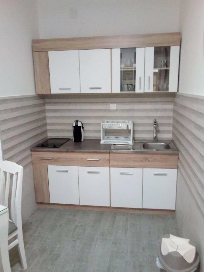 Tara Deluxe Apartment 부드바 외부 사진